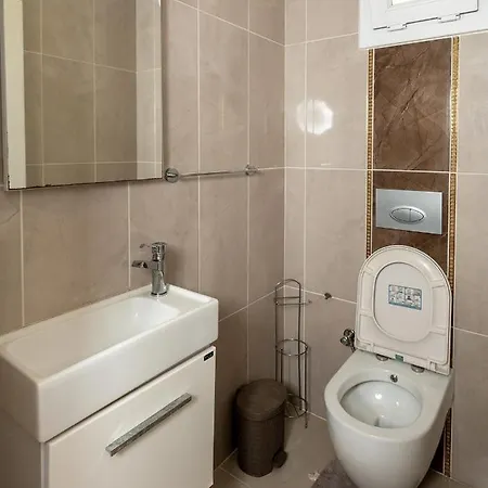 Ege: Your Ultimate Escape In Oludeniz With A Private Pool, Surrounded By Nature With Pool And Garden In Oludeniz, Babadag Feriehus