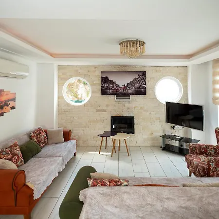 Ege: Your Ultimate Escape In Oludeniz With A Private Pool, Surrounded By Nature With Pool And Garden In Oludeniz, Babadag Feriehus *